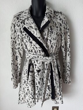 Spiegel Lace Trench